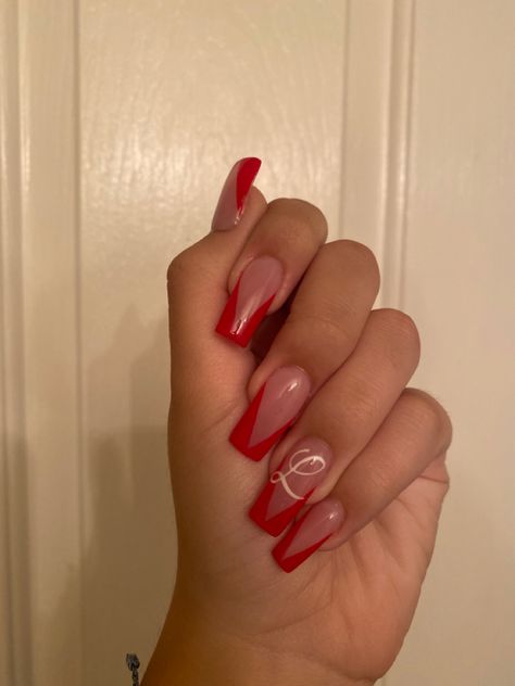 Red Acrylic Nails With Letter Design, Red Nails With Boyfriends Initials, Red Nails With A Initial, Nails With L Initial Acrylic, Red Nails With Bf Initials, Red French Tip With Initial, Valentines Nails Designs With Initial, Red Nail Designs With Initial, Red Valentines Nails With Initials