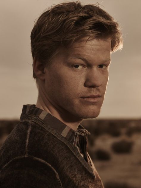 Still of Jesse Plemons in Breaking Bad (2008) Todd Breaking Bad, Beaking Bad, Breaking Bad Tv Series, Breaking Bad Seasons, Gustavo Fring, Mike Ehrmantraut, Gus Fring, Vince Gilligan, Aaron Paul