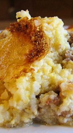 Cheese Grits Casserole, Grits Casserole, Grits Recipe, Cheese Grits, Breakfast And Brunch, Sausage Gravy, What's For Breakfast, Breakfast Recipes Casserole, Breakfast Brunch Recipes