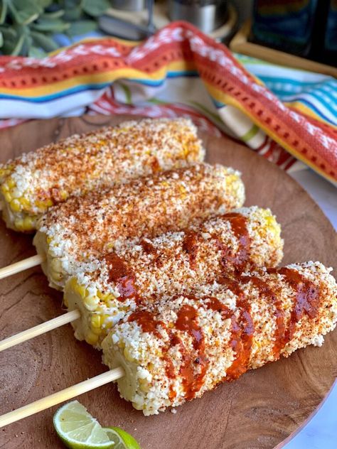 Mexican Snacks, Mexican Street Food, Mexico Food, Food Therapy, Yummy Comfort Food, Corn On The Cob, Food Trucks, Food Obsession, Spicy Recipes