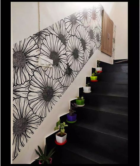 Stair Wall Painting Ideas, Staircase Wall Painting Ideas, Floral Wall Painting, Stairs Wall Decor Ideas, Stairs Wall Decor, Staircase Wallpaper, Wallpaper Staircase, Staircase Art, Tiled Staircase