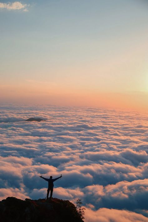 Peaceful Person, Standing On The Edge, Mountain Person, Standing On A Mountain, Sitting On Cliff, Sitting On Cliff Edge, Person Jumping Off Cliff, Jumping Off Cliff, Marie Galante