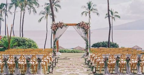 Hawaii Vow Renewal, Hawaii Wedding Venues, Hyatt Regency Maui, Wedding Venues Hawaii, Maui Resorts, Smallest Wedding Venue, Garden Venue, Hawaii Honeymoon, Cruise Wedding