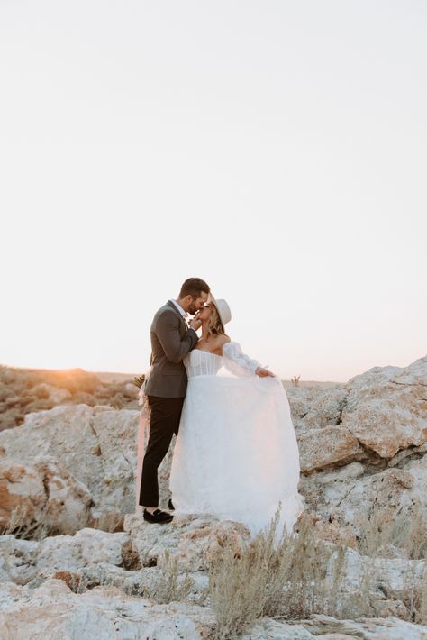 Utah Photoshoot, Antelope Island Utah, Utah Bridals, Utah Style, Island Elopement, Antelope Island, Utah Elopement, Kenny Chesney, Utah Wedding Photographers