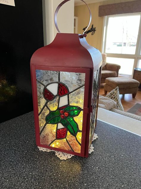 Stained Glass Lantern, Everyday Crafts, Glass Lanterns, Coach Lights, Lantern Ideas, Christmas Lantern, Fused Glass Artwork, Making Stained Glass, House Signs