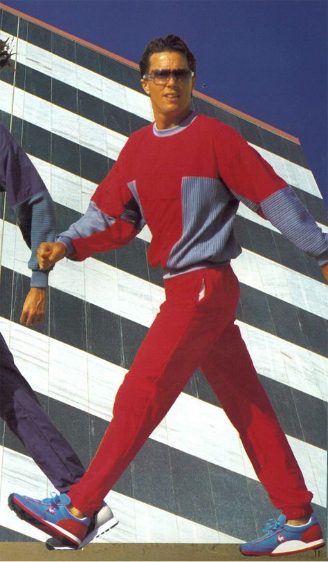 1986 - Enter the timeline >> http://www.lecoqsportif.com/survetement/uk-en #tracksuit #retro #apparel 90s Gym Outfit, 70s Tracksuit, Vintage Men Outfit, Retro Athleisure, 70s Sportswear, 80s Mens Fashion, Vintage Athletic Wear, Red Tracksuit, Retro Fitness