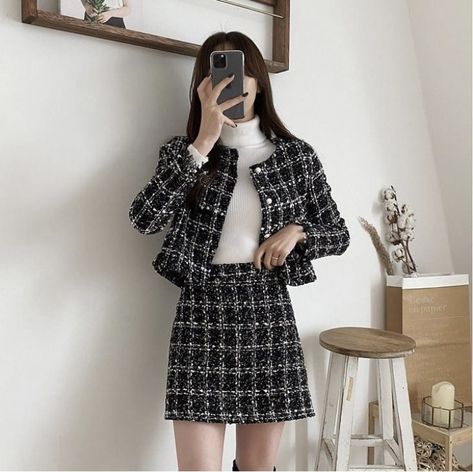 Tweed Set Outfit, Casual Outfits Cute, Short Semi Formal Dresses, Tweed Outfit, Tweed Set, Gamine Style, Clothes Tops, Korean Casual Outfits, K Fashion