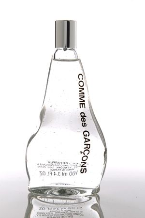 comme des garcons perfume - Google Search Comme Des Garcons Perfume, Essential Oil Perfumes Recipes, Beauty Counter, Fragrance Bottles, New Perfume, Perfume Recipes, Perfume Bottle Design, Perfume Packaging, Image Swag