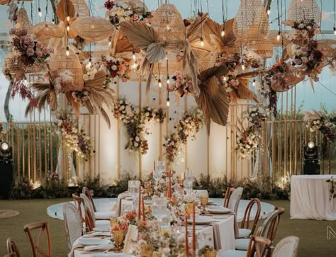 Filipino Rustic Wedding, Filipino Inspired Wedding Decor, Filipiniana Debut Theme, Debut Theme Ideas 18th Vintage, Filipino Themed Wedding, 18th Debut Theme, Debut Decorations, Debut Theme Ideas, Filipino Debut