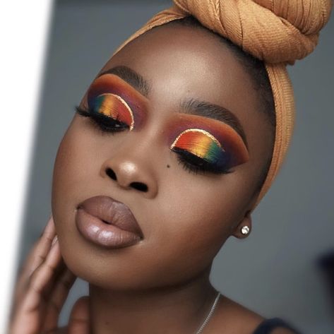 Juneteenth Eyeshadow Looks, Juneteenth Makeup Ideas, Pride Makeup Black Women, African Makeup Looks, Juneteenth Makeup Looks, Bold Makeup Looks Black Women, African Makeup Ideas, Juneteenth Makeup, Juneteenth Outfit Ideas Women