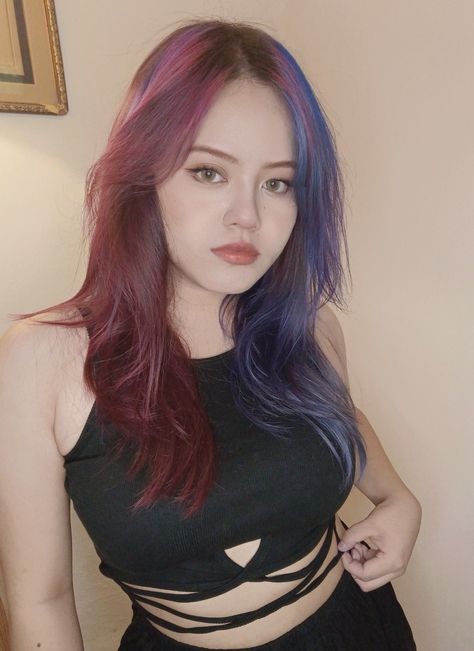 Who said red and blue don't go well together? Blue And Red Split Dye, Red And Purple Split Dye, Half Red Half Blue Hair, Red And Blue Hair Split, Blue To Red Hair, Blue And Red Hair Color, Red And Blue Hair, Blue And Red Hair, Split Dye Hair