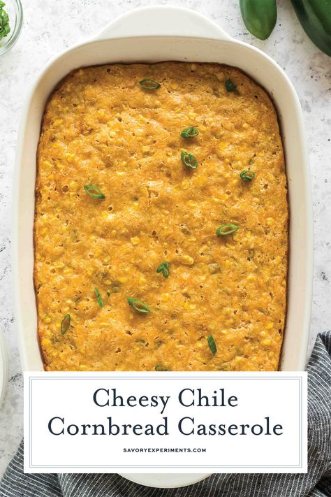 Cheesy Chile Cornbread Casserole - side dishes #sidedishes Chile Cornbread, Green Chile Cornbread, Spicy Cornbread, Casserole Side Dishes, Easy Dessert Ideas, Cornbread Casserole, Corn Pudding, Recipes For Dinner Easy, Green Chiles