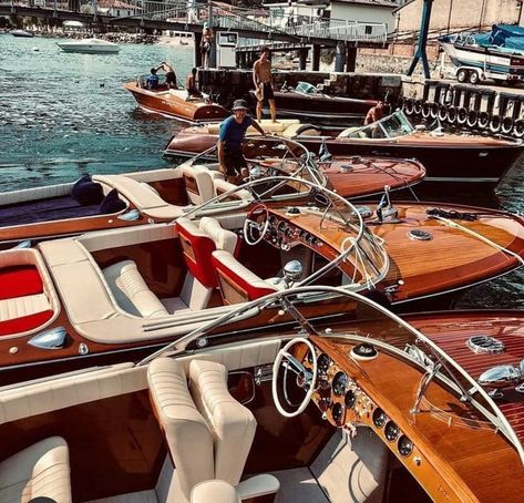 Boat Photoshoot, Chasing Money, Riva Yachts, Wooden Speed Boats, Riva Boat, Yatch Boat, Chris Craft Boats, Thriller Novels, Boat Fashion