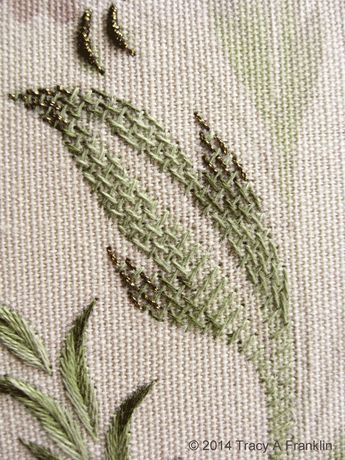 2014-05-05-019AAA.gif 1,200×1,600 pixels Bordado Jacobean, Jacobean Embroidery, Basic Embroidery Stitches, Embroidery Stitches Tutorial, Pola Sulam, Embroidery Stitch, Brazilian Embroidery, Creative Embroidery, Silk Ribbon Embroidery