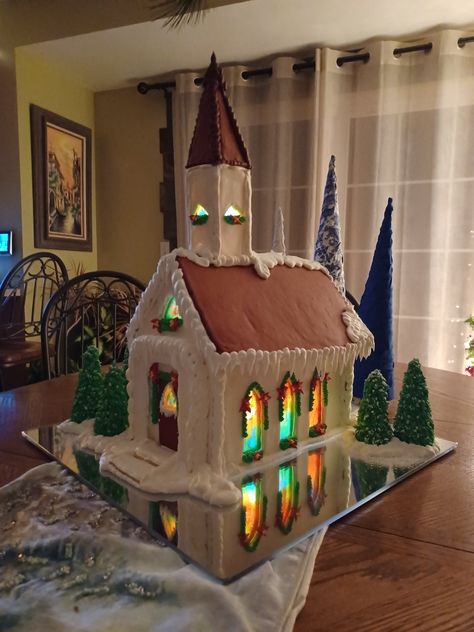 Church Gingerbread House, Gingerbread Church, Gingerbread Competition, Christian Canvas Paintings, Gingerbread House Designs, Christian Canvas, Gingerbread House Decorations, House Decorations, Gingerbread Houses