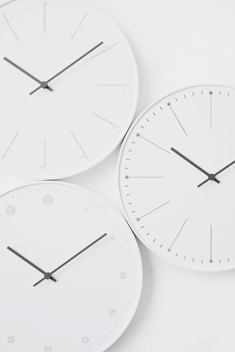 White Wallpaper For Iphone, White Wallpapers, White Aesthetics, Clock Wall Art, Aesthetic White, Gray Aesthetic, 背景 シンプル, Minimalist Photography, Black And White Aesthetic