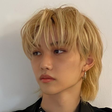 mar🧃 on Twitter: "i think we as a society moved on from this too quickly… " Stray Kids, Blonde, On Twitter, Twitter, Hair, Black