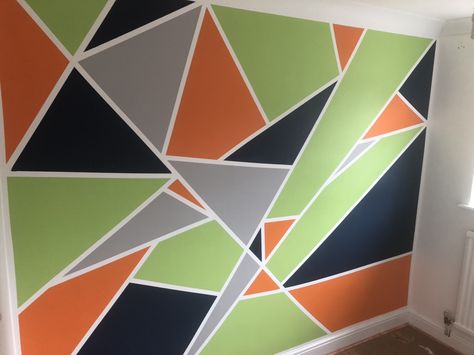 Orange And Green Accent Wall, Painters Tape Wall, Boys Bedroom Orange, Orange Boys Rooms, Geometric Wall Painting, Orange Kids Rooms, Green Kids Rooms, Boy Room Paint, Geometric Wall Paint