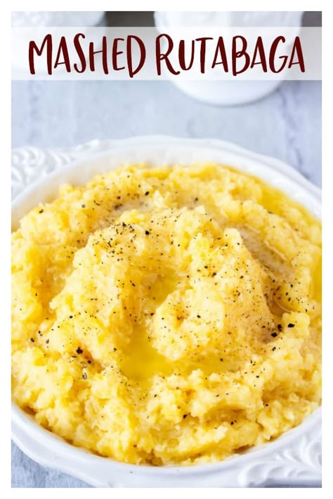 Mashed Rutabaga - a low carb alternative to mashed potatoes for those who are following low carb or keto diets, or just trying to eat more vegetables. This is a super easy side dish recipe that can be enjoyed with a variety of main dishes. | #lowcarb #rutabaga #sidedish #lowcarbsides #lowcarbvegetables Rutabaga Mashed Potatoes, Keto Turnips, Mashed Rutabaga Recipes, Mashed Veggies, Keto Bento, How To Cook Rutabaga, Mashed Rutabaga, Cyclical Living, Roasted Rutabaga