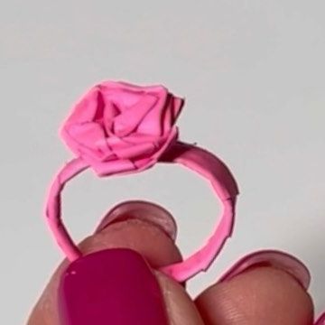 Easy DIY ideas💡 on Instagram: "Rose paper ring🌹 #paperrings #papercrafts" Easy Diy Ideas, Paper Rings, Rose Paper, Paper Ring, Diy Rings, Paper Straws, Paper Money, Diy Ideas, Easy Diy