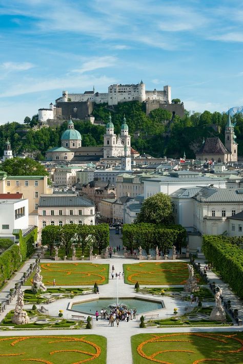 Mirabellgarten and Hohensalzburg Fortress. ©️️ Tourismus Salzburg // Top Things To Do In Austria Holidays, Top Ten Things to do in Austria, Top Ten Things to Do in Austria, Austria Landmarks, Austria Landmarks, Cities in Austria, Top Austria Attractions, Best Places To Visit In Austria, Where is Austria #austria #salzburgoldtown #viennaoldtown #hallstaat #innsbruck Salzburg Austria, City Road, Nice Places, Austria Travel, Voyage Europe, Innsbruck, Central Europe, Vienna Austria, Salzburg