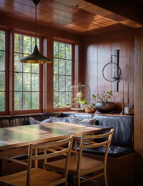 Craftsman Breakfast Nook, Wood Walls Interior Design, Tudor Interior Design Inspiration, Tudor Cabin, Tutor Kitchen, Modern Tudor Interiors, Tudor Revival Interior, Breakfast Nook Kitchen, Tudor Decor