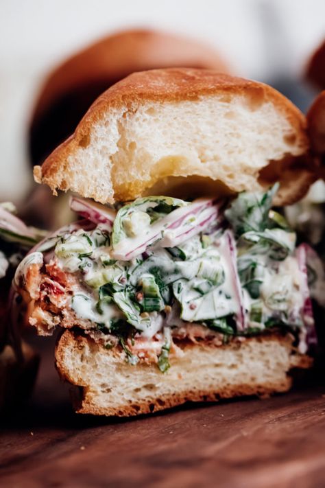 Crispy Salmon Sliders with Lemon Arugula Slaw - Christiann Koepke Meat Heavy Meals, Salmon Panini, Burger Recipes Healthy, Salmon Healthy Recipes, Saturday Dinner Ideas, Dinner Recipes Salmon, Salmon Sliders, Healthy Burgers, Football Desserts