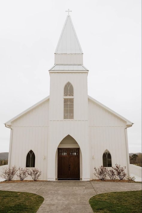 Howe Farms Chapel, Highlands Chapel Howe Farms, Church Exterior, Howe Farms, Church Weddings, Beautiful Churches, Products Photography, Dream Wedding Venues, Wedding Chapel