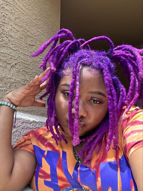 Peaceful Outfits, Purple And Blonde Locs, Magenta Locs, Purple Locs Black Women, Lavender Locs, Sisterloc Styles, Purple Dreadlocks, Locs Starter, Purple Locs