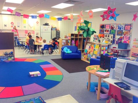 Adorable Preschool Classroom Inhome Daycare, Infant Room Daycare, Head Start Classroom, Preschool Classroom Setup, Daycare Setup, Classroom Rugs, Daycare Rooms, Preschool Room, Classroom Arrangement