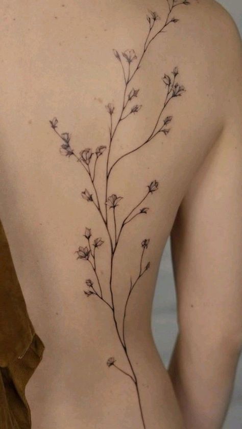 Bold Spine Tattoo, Elegant Feminine Tattoos, Fine Line Floral Back Tattoo, Minimalist Tatoos Woman, Simple Back Tattoos For Women, Long Back Tattoo, Men Floral Tattoo, Fine Line Botanical Tattoo, Delicate Back Tattoo