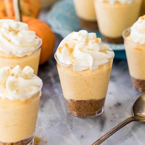 Pumpkin Pie Cheesecake Dessert Shooters Mini Pumpkin Pie Cheesecake, Sugar Spun Run, Potato Candy, Thanksgiving Desserts Table, Cream Cheese Mints, Dessert Shooters, Pumpkin Pie Cheesecake, Toffee Recipe, Mini Pumpkin Pies