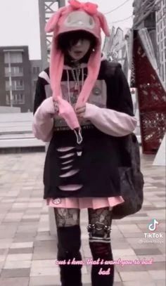 i love thissss Kawaii Goth Outfits, Alt Fits, 2020s Fashion, The Best Aesthetic, Pastel Punk, Chronically Online, Best Aesthetic, Tiktok Trends, Pastel Goth Fashion