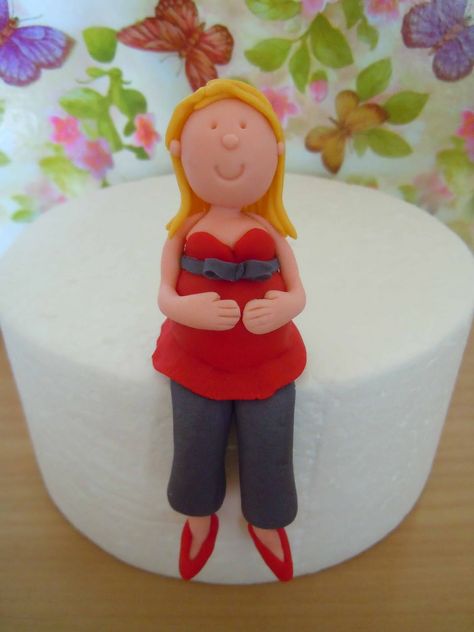 Cake Trails: How to make a simple fondant figure, brings back funny memories :) Icing For Cakes, Fondant People, Fondant Figures Tutorial, How To Make Icing, Cupcakes Decorados, Modeling Chocolate, Fondant Tutorial, Fondant Flowers, Fondant Figures