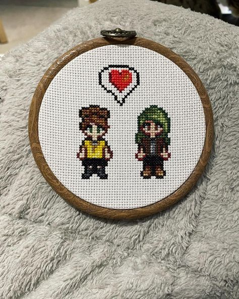 Vickiii on Instagram: “Another commission completed! 🥰 • • • #stardew #sdv #stardewvalley #stardewvalleyfarmer #crossstitch #fanart #crossstitchersofinstagram…” Stardew Valley Embroidery, Hand Embroidery Art, Stardew Valley, Close Up Pictures, Craft Inspiration, Embroidery Art, Bracelet Patterns, Cross Stitch Pattern, Cross Stitch Embroidery