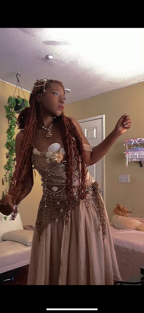 Dress inspired by Ariel from "The Little Mermaid"! Please provide me with waist and shoulder measurements Mermaid Costume Black Women, Ariel Costume Aesthetic, Hot Mermaid Costume, Sea Goddess Costume, Mermaid Costume Aesthetic, Ariel Halloween Costume Corset, Mermaid Outfit Ideas, Dark Siren Costume, Dark Mermaid Costume