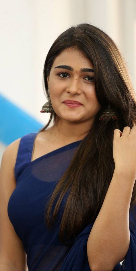 Shalini Pandey, Actress Wallpaper, Suits You, Most Beautiful, Actresses, Wallpapers