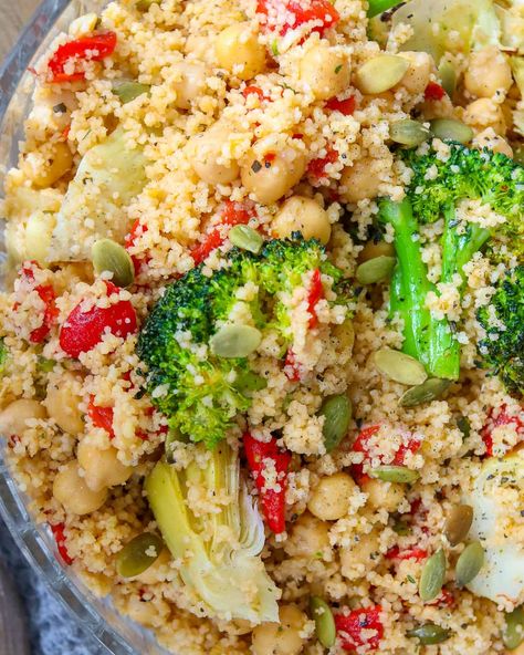 Cheap Lazy Vegan, Recipes High Protein, Making Couscous, Protein Meal Prep, Couscous Recipe, Lazy Vegan, Burrito Bowls Recipe, High Protein Meal, High Protein Meal Prep