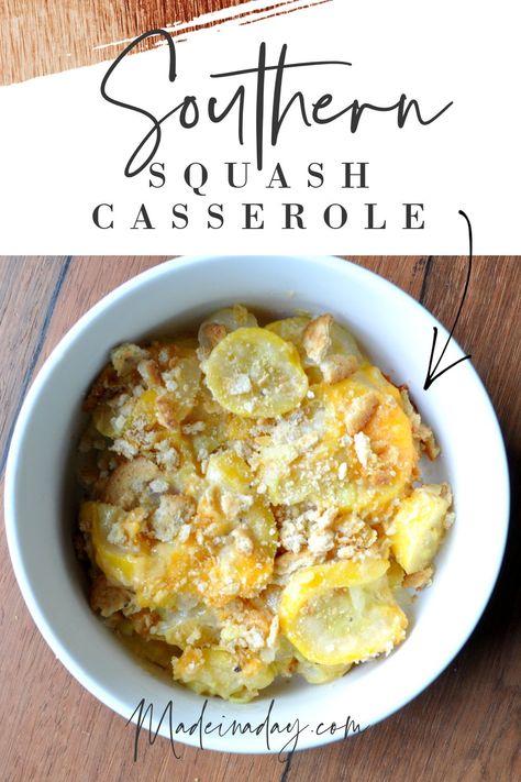 Southern Squash Casserole Recipe Best Squash Casserole, Yellow Squash Casserole Recipe, Southern Squash, Southern Squash Casserole, Yellow Squash Casserole, Summer Squash Recipes, Yellow Squash Recipes, Squash Casserole Recipes, Vegetable Casserole