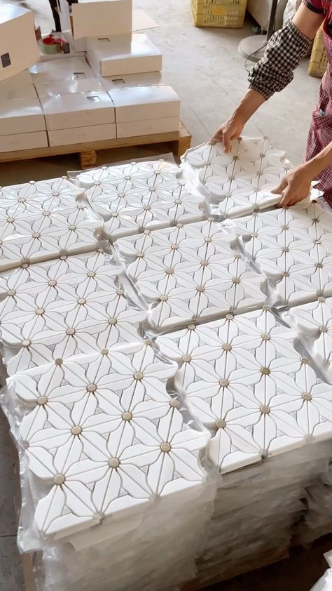 The new design of the marble mosaic tile white marble with golden metals marble mosaic tiles… | Instagram Classic House Interior Design, Tiles Art, Flooring Designs, Cornice Design, Mosaic Art Diy, House Ceiling Design, Luxury Tile, Building House Plans Designs, Marble Mosaic Tiles