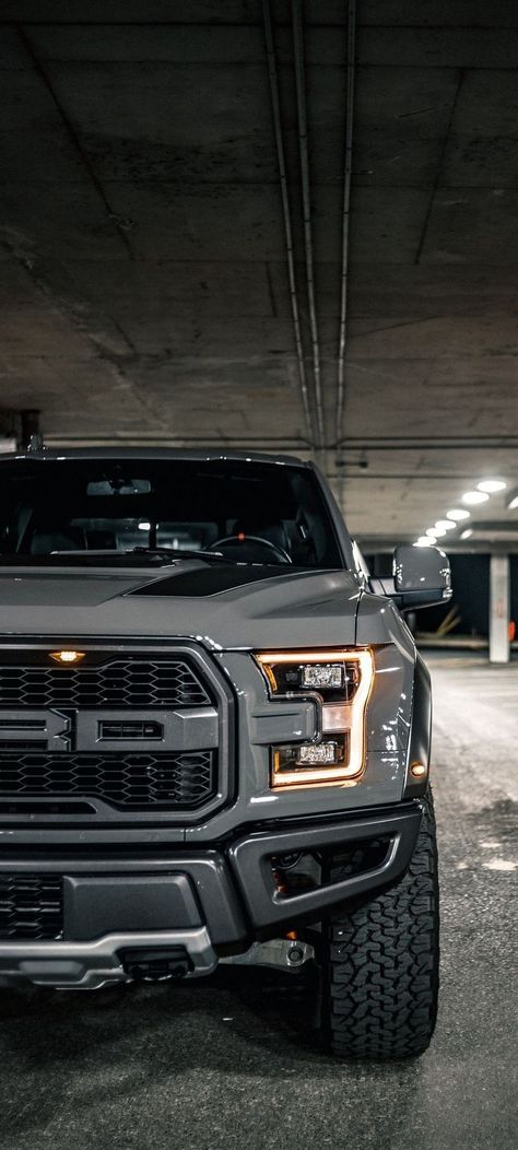 Black Ford Raptor, Cars Tokyo, Aesthetic Car Accessories, Raptor Truck, Ford Endeavour, Cars Chevrolet, Quotes Car, Tokyo Drift Cars, Hd Photography