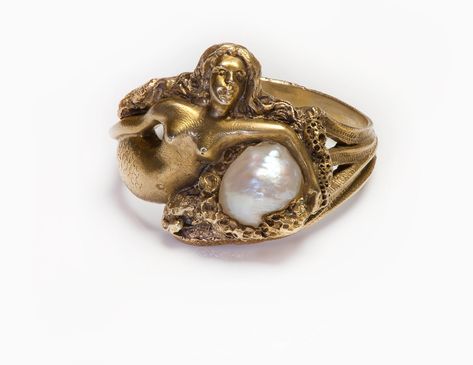 Art Nouveau Gold Mermaid Fresh Water Pearl Ring Fresh Water Pearl Ring, Bijoux Art Nouveau, Gold Mermaid, Mermaid Jewelry, Freshwater Pearl Ring, Beating Heart, Dope Jewelry, Funky Jewelry, Jewelry Lookbook