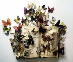 Altered Book Art, Book Sculpture, Assemblage Art, Paper Sculpture, Butterfly Art, Altered Books, Art Journal Inspiration, Artist Books, Book Making