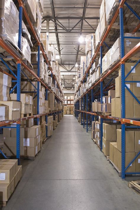 Warehouse Aesthetic, Food Storage Rooms, Food Packaging Machine, Warehouse Management System, Traffic Management, Factory Architecture, Warehouse Worker, Warehouse Design, Warehouse Management