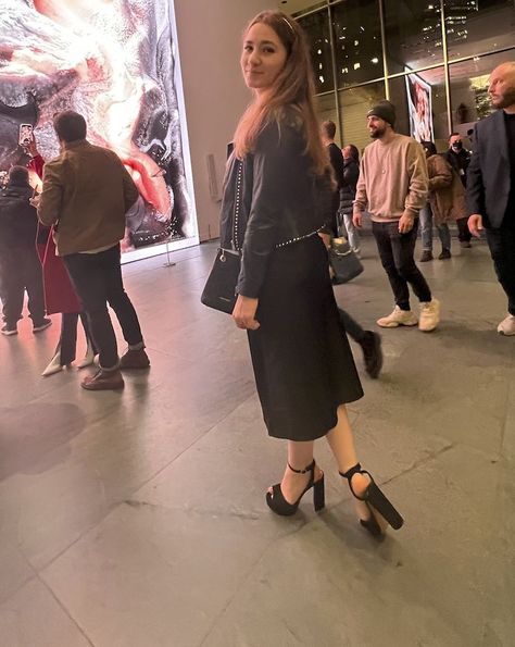 Shoes are LINKED. Evening by Uniqlo at the MOMA. #fallfits #heels #stevemadden Star Show, Fall Fits, Look Alike, Toe Designs, Ankle Straps, Fall Winter Outfits, Beautiful Shoes, Steve Madden Shoes, Uniqlo