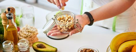 How to Avoid Cravings: 12 Healthy Snacks to Choose From Whole 30 Diet, Cholesterol Lowering Foods, How To Cook Beans, Recetas Keto, Cholesterol Diet, Gluten Sensitivity, Low Cholesterol, Nutritious Snacks, Brain Food