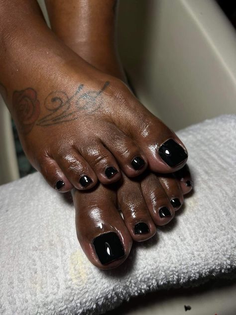 Pedicure For Black Women, Feet Black Nail Polish, Black Nail Polish Pedicure, Pedicure Ideas On Black Women, Black Nails Feet Toenails, Black Gel Pedicure, Black Feet Nails Pedicures, Black Feet Pedicure, Black Toes Black Women