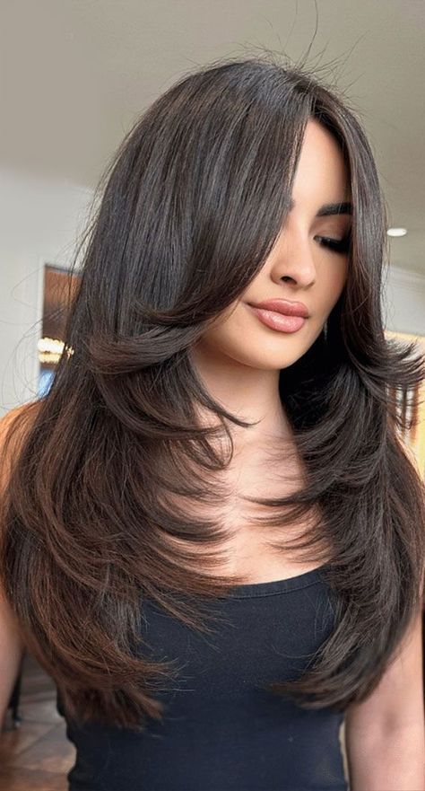 Haircut Ideas For Long Hair Face Framing, Long Layer Side Part, Choppy Face Framing Layers Long Hair, Long Layered Hair With Swoop Bangs, Wolf Haircut Woman Long, Wolf Haircut Woman Medium, Step Cut Hairstyle Long Hair Layered Haircut, Latest Haircuts For Women 2024, Wolf Long Haircut