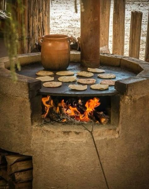 Diy Outdoor Oven, Outdoor Cooking Fireplace, Cooking Fireplace, Outdoor Stove, Outdoor Oven, Pizza Oven Outdoor, Backyard Kitchen, Hacienda Style, Mexican Home