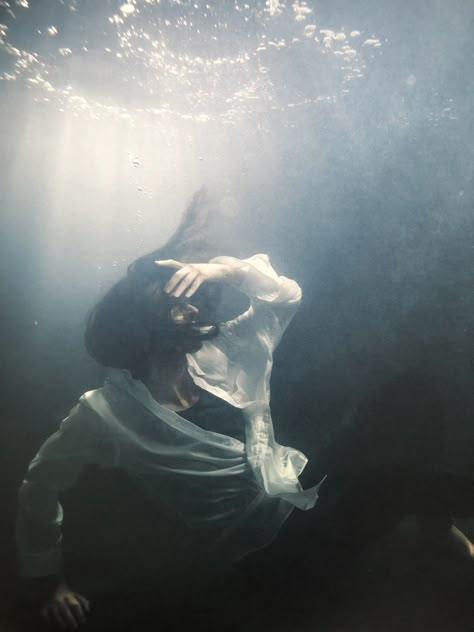 Wasteland, Baby! promo pictures Wasteland Baby Album Cover, Hozier Underwater Photoshoot, Hozier Album Cover Wallpaper, Hozier Underwater, Hozier Poster Print, Wasteland Baby Wallpaper, Hozier Artwork, Hoizer Wallpaper, Hozier Photoshoot